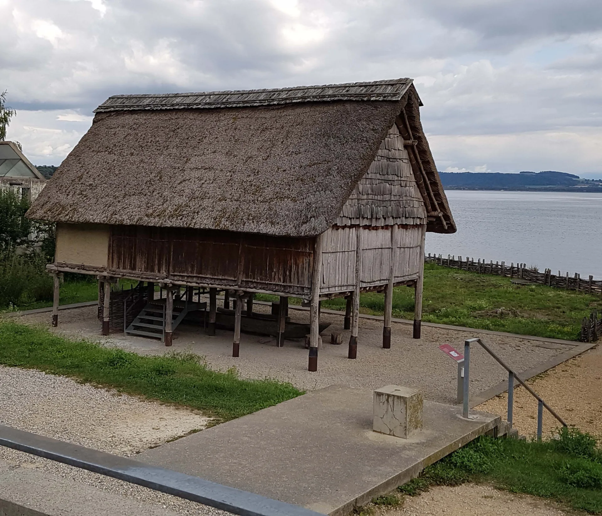 reconstruction of a historic hoise on wooden piles